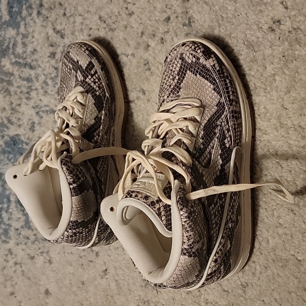 Vintage Nike Air Python